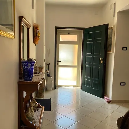 Lemon House Apartment