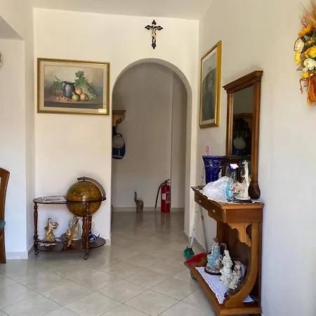 Lemon House Apartment
